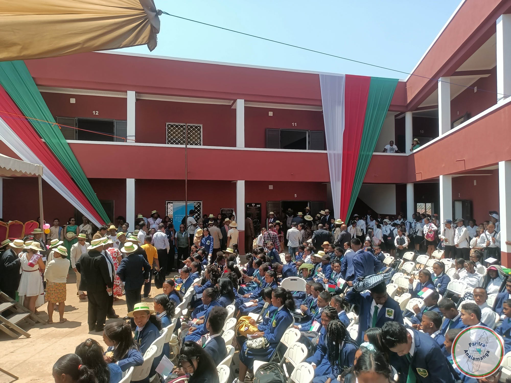 𝐅𝐀𝐍𝐀𝐁𝐄𝐀𝐙𝐀𝐍𝐀 : 𝐍𝐚𝐡𝐚𝐳𝐨 𝐥𝐢𝐬𝐞𝐚 𝐀𝐦𝐛𝐨𝐡𝐢𝐛𝐚𝐨 𝐀𝐧𝐭𝐞𝐡𝐢𝐫𝐨𝐤𝐚