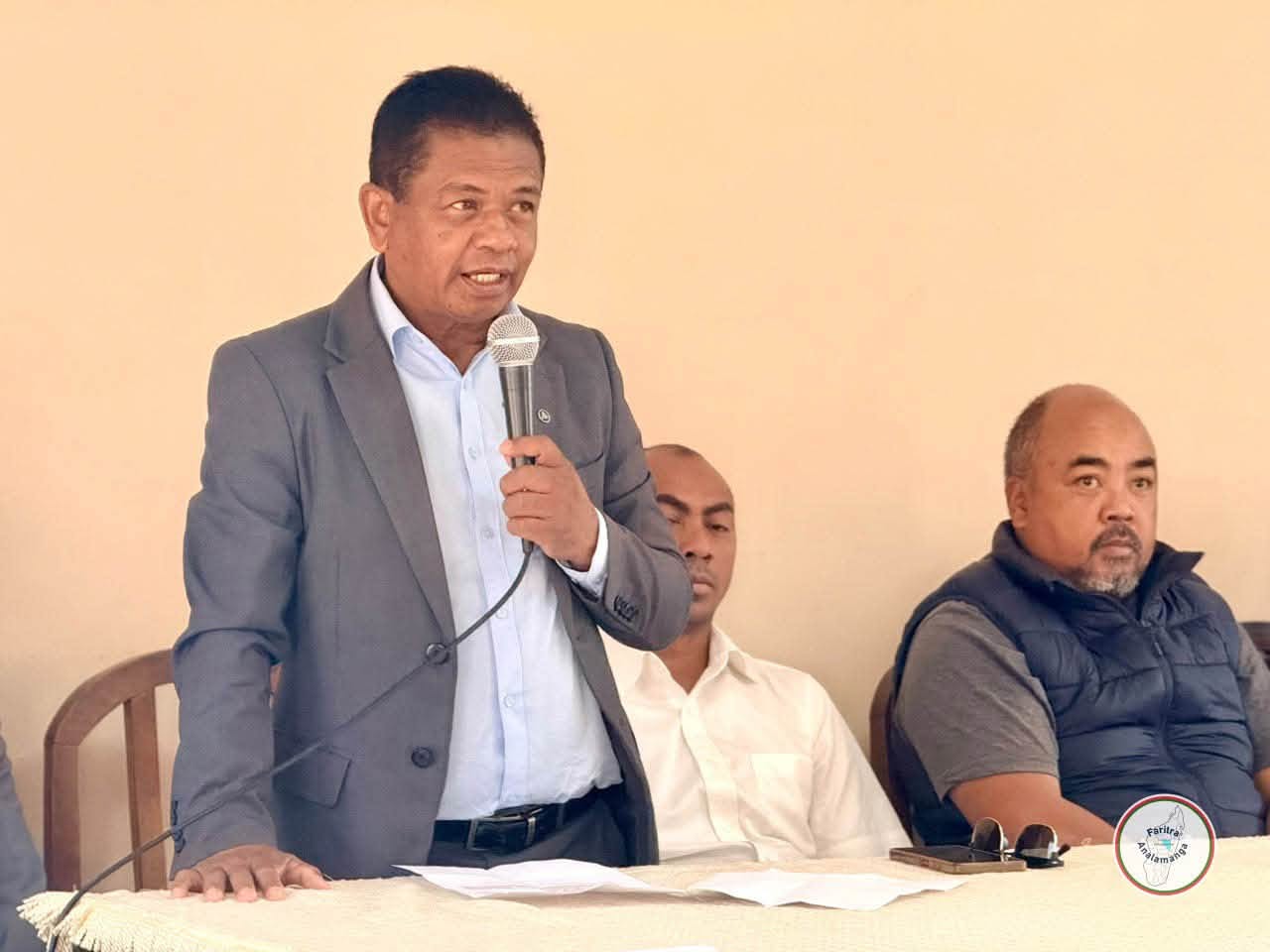 𝐒𝐄𝐇𝐀-𝐏𝐈𝐇𝐀𝐑𝐈𝐀𝐍𝐀 𝐓𝐑𝐎𝐍𝐃𝐑𝐎 : 𝐅𝐀𝐍𝐀𝐌𝐏𝐈𝐀𝐍𝐀 𝐍𝐘 𝐌𝐏𝐀𝐍𝐀𝐑𝐀𝐓𝐎 𝐒𝐘 𝐅𝐈𝐀𝐑𝐎𝐕𝐀𝐍𝐀 𝐍𝐘 𝐇𝐀𝐑𝐄𝐍𝐀 𝐀𝐍𝐀𝐓𝐘 𝐑𝐀𝐍𝐎